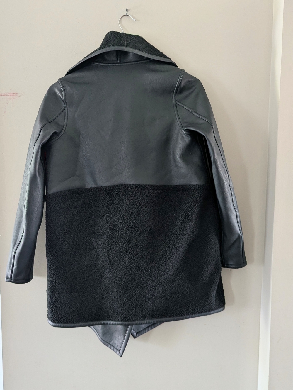 Spanx NWT Fleece and Leather Long Wrap Very Black Size XS - Picture 4 of 9